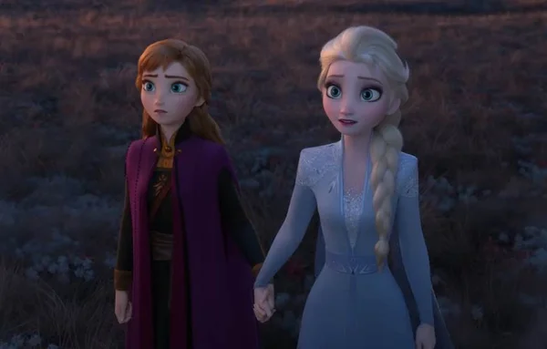 Frozen 2: adolescentes são presos após briga com facões em sessão