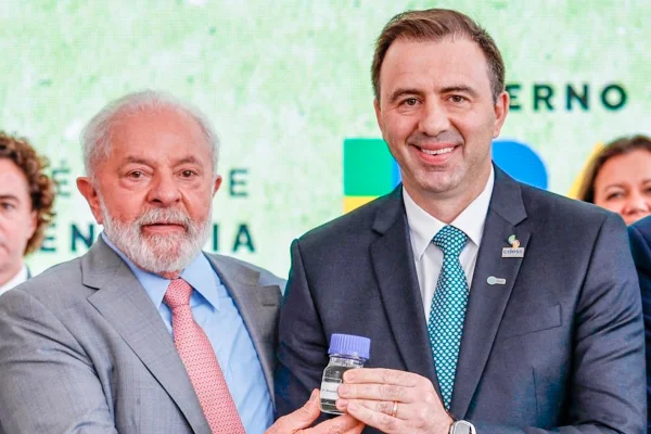 Conhecido como “Rei do Biodiesel”, Erasmo Carlos Battistella fez uma doação individual de R$ 500 mil para a campanha do presidente Lula