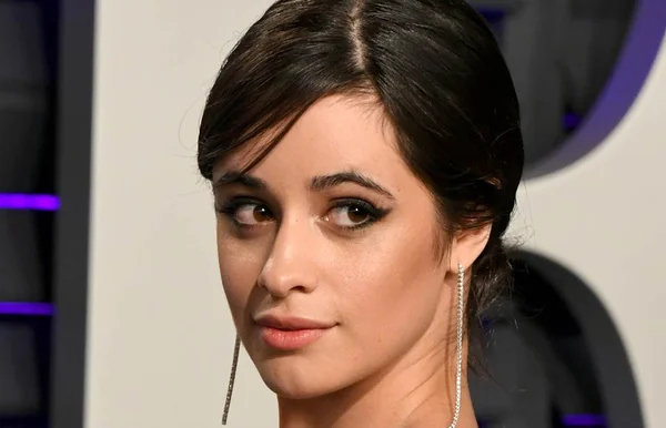 Camila Cabello pede desculpas por ter feito comentários racistas