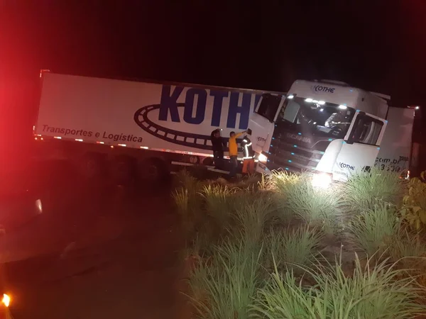 Motorista sofre infarto e morre enquanto dirigia na BR-010