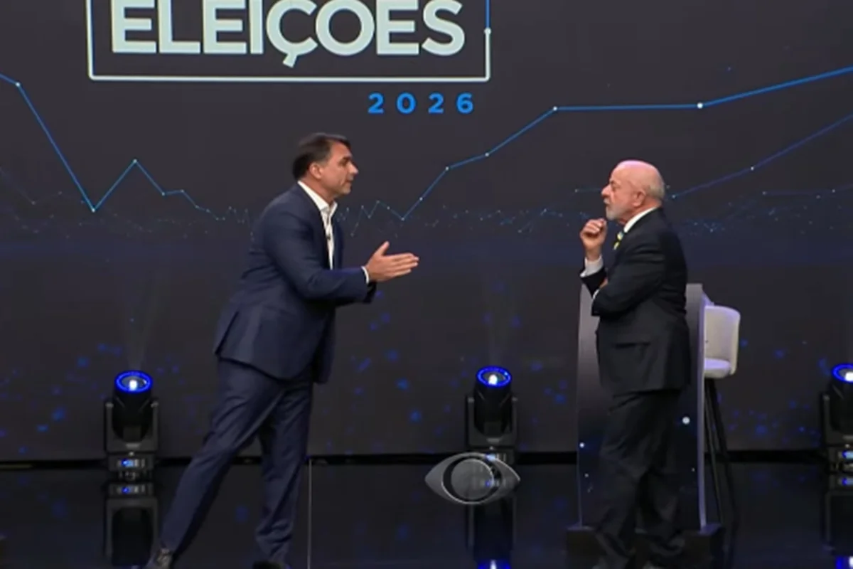 Flávio sobre vacinas na epidemia de Covid: "Tem Bolsonaro dentro do Lula"