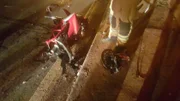 Motociclista bate em viaduto na L4 Norte e morre na hora - imagem 3 Motociclista bate em viaduto na L4 Norte e morre na hora - imagem 3