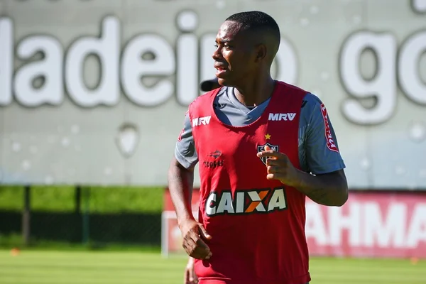 Representante de Robinho diz que tradução das gravações não está correta