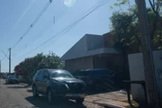 Carro da Polícia Federal em frente a casa do deputado federal Mário Frias no Jardim Botânico 