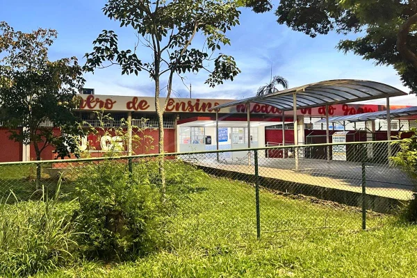 Fachada escola Gama - Metrópoles