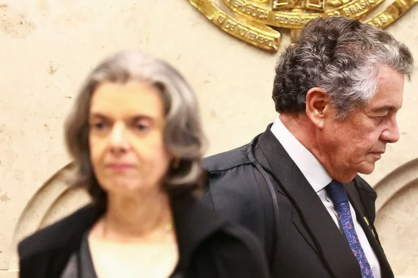 STF mantém Renan Calheiros na presidência do Senado