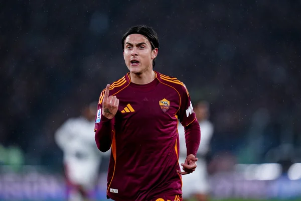 Roma anuncia renovação de contrato com Paulo Dybala