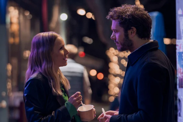 foto colorida da série da Netflix Ninguém Quer