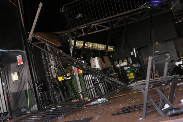 Camarote desaba em bar de Ceilândia - Metrópoles
