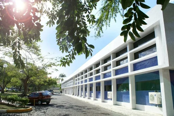 Universidade Federal de Campina Grande oferta vagas para professores