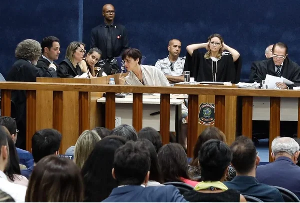 Papiloscopista não garante que Adriana esteve na casa dos pais no dia e hora do crime