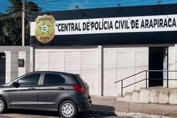 Imagem colorida de delegacia