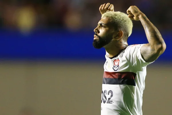 Flamengo revela acordo com Inter e só espera resposta de Gabigol
