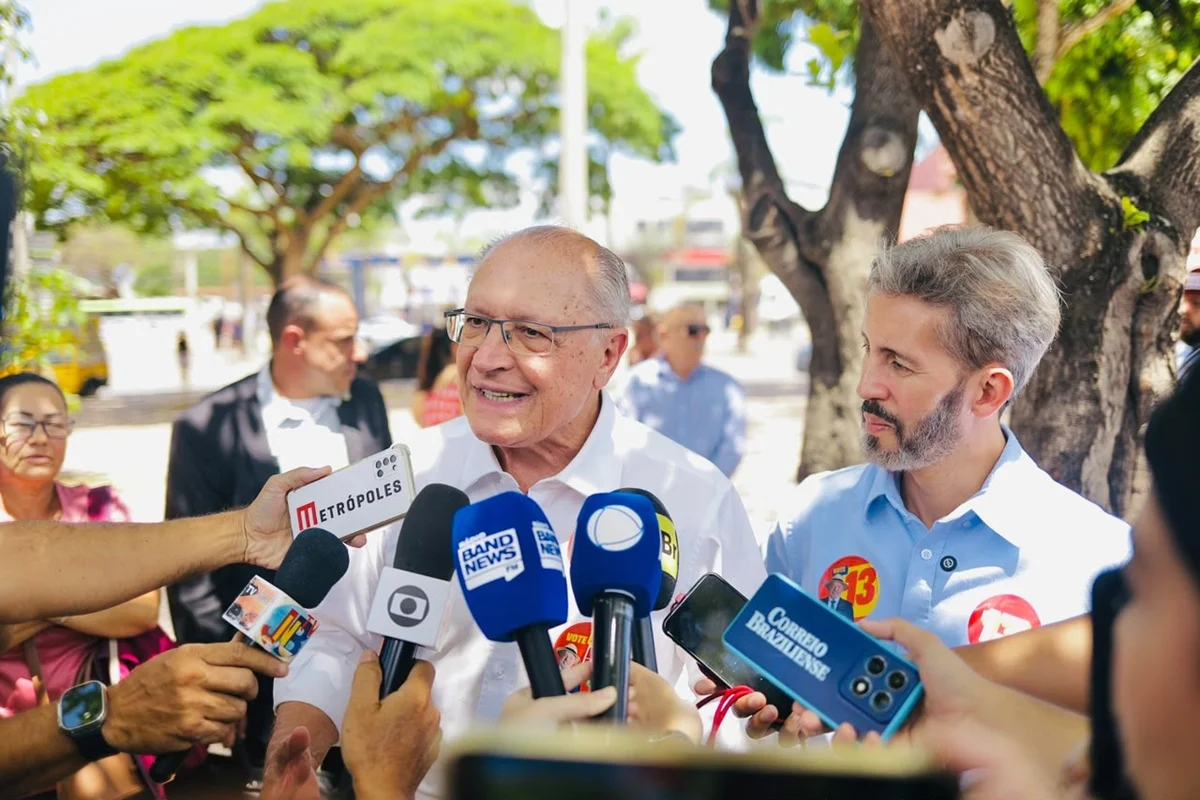 "Governo Lula fará reforma no Judiciário", diz Alckmin em feira do DF