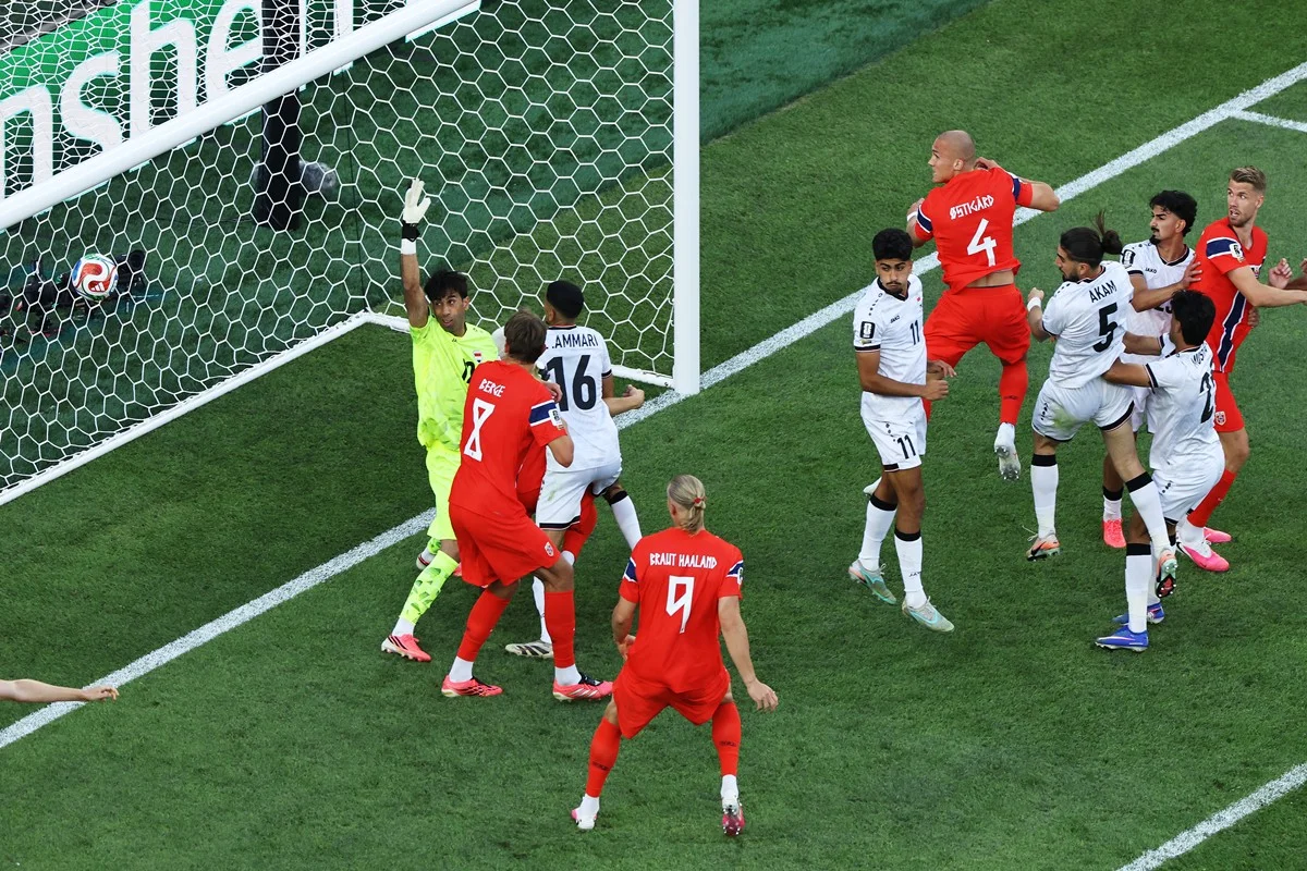 O terceiro gol da Noruega veio somente aos 31 minutos do 2° tempo, com o gol do zagueiro Ostigaard O terceiro gol da Noruega veio somente aos 31 minutos do 2° tempo, com o gol do zagueiro Ostigaard