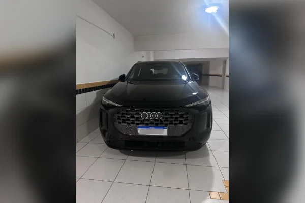 PF apreende carro de luxo de ex-diretor da Celos