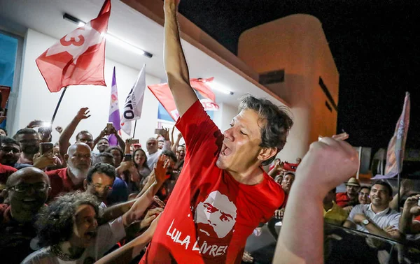 Pesquisa DataPoder360 aponta empate técnico entre Bolsonaro e Haddad