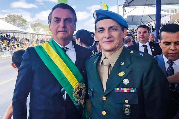 Assessor de Bolsonaro faz evento para sua eleição e não junta nem 30