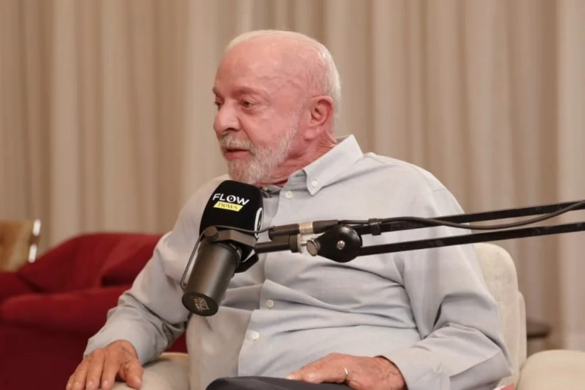 Lula durante entrevista ao vivo no Flow Podcast, nesta quinta-feira (1º/10), no horário em que estava previsto o debate da TV Globo Lula durante entrevista ao vivo no Flow Podcast, nesta quinta-feira (1º/10), no horário em que estava previsto o debate da TV Globo