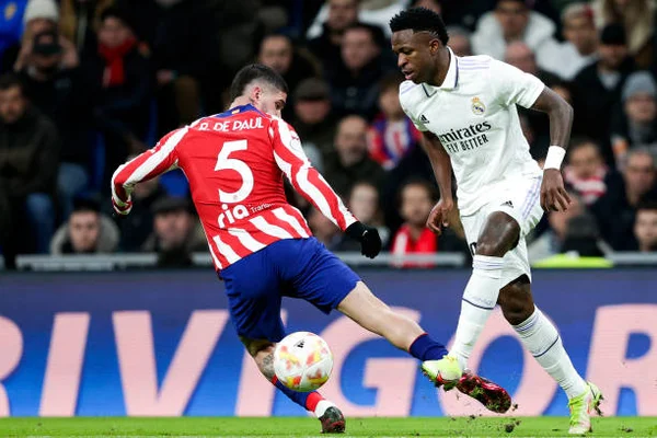 Vídeo: Pelé assinaria o gol de Vini Jr, em resposta ao “enforcamento”