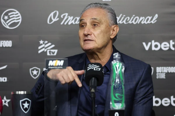 Foto colorida de Tite, do Botafogo - Metrópoles