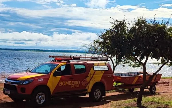 goias canoa naufraga sao simao