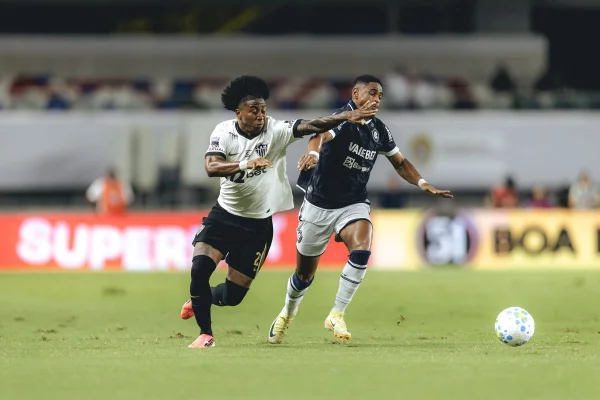 Brasileirão: em jogo movimentado, Atlético-MG e Remo empatam em 2 x 2