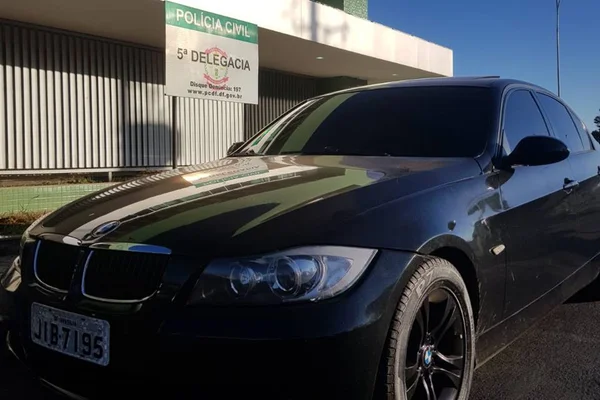 Traficantes liderados por membro do CV entregavam drogas em BMW
