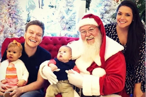 Famosos usam redes sociais para desejar Feliz Natal
