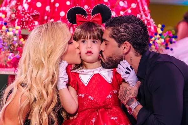 Virginia e Zé Felipe aparecem juntos na festa de 5 anos da filha mais velha, Maria Alice