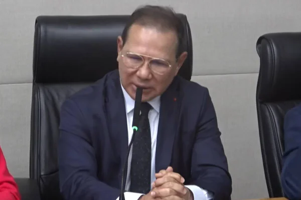 Comissão aprova indicação de Nelson Souza para presidência do BRB