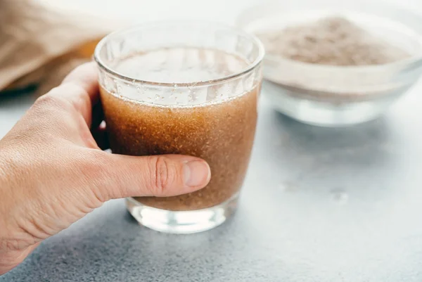 Como de água com psyllium - Metrópoles