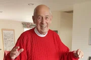 Criador da ESPN, Bill Rasmussen revolucionou a cobertura esportiva com a programação 24 horas da emissora Criador da ESPN, Bill Rasmussen revolucionou a cobertura esportiva com a programação 24 horas da emissora
