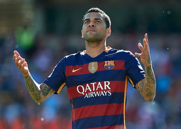 Daniel Alves em partida do Campeonato Espanhol, em 2016