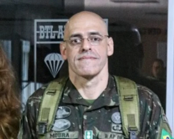 Comandante Exército