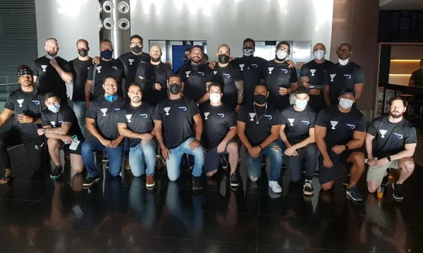 Rugby Sem Fronteiras embarcando para Manus