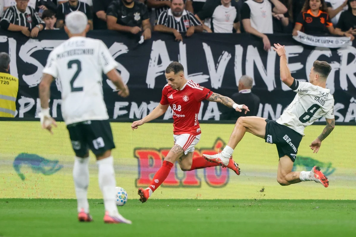 As equipes se enfrentaram na Neo Química Arena As equipes se enfrentaram na Neo Química Arena