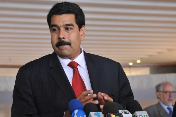 Maduro pede à Constituinte que investigue oposição venezuelana