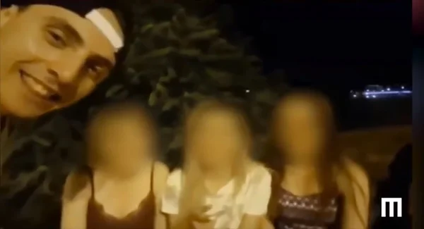 Torcedores brasileiros ofendem russas em novo vídeo