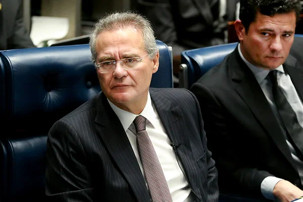 Líder do PMDB no Senado, Renan nega que tenha operador