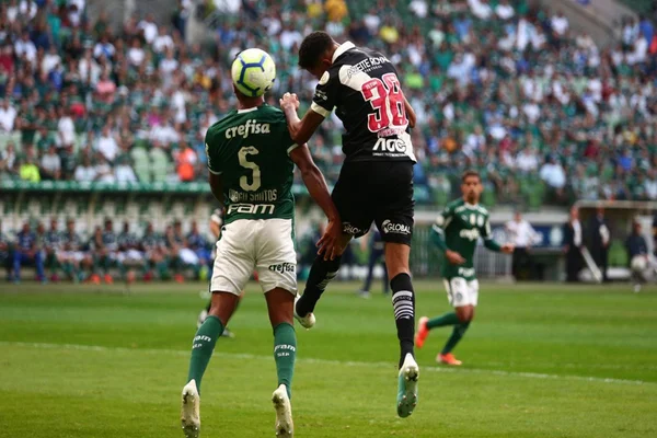 Com primeiro tempo movimentado, Palmeiras e Vasco ficam no empate
