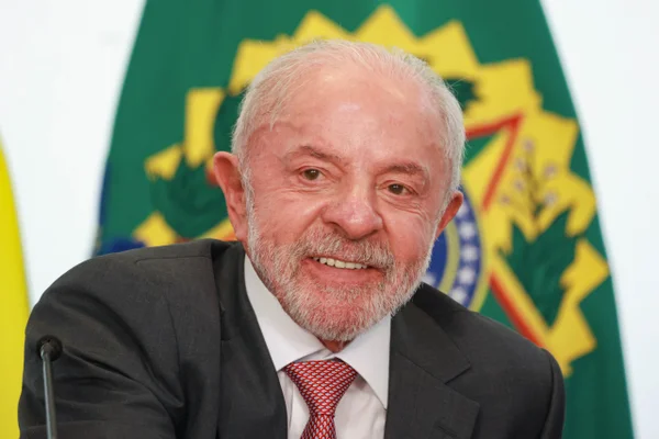 Campanha de Lula admite desgaste no caso Moraes e faz reunião de emergência - destaque galeria Campanha de Lula admite desgaste no caso Moraes e faz reunião de emergência - destaque galeria