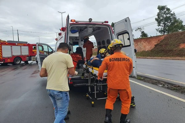 Mãe e filha ficam feridas em acidente de trânsito no Distrito Federal