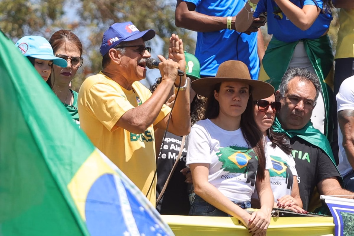 Sebastião Coelho elogia Tarcísio em ataque a Moraes: “Desceu do muro” 3 Sebastião Coelho - Metrópoles