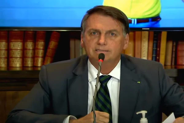 Partidos pedem que TSE exija de Bolsonaro provas de fraudes eleitorais