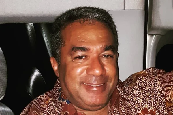 Pai de Anitta detona Crivella: “Covarde, desprezível, vagabundo”