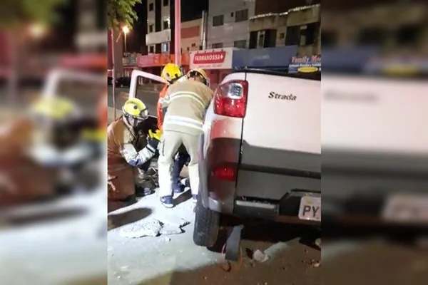 Acidente na avenida principal do Paranoá