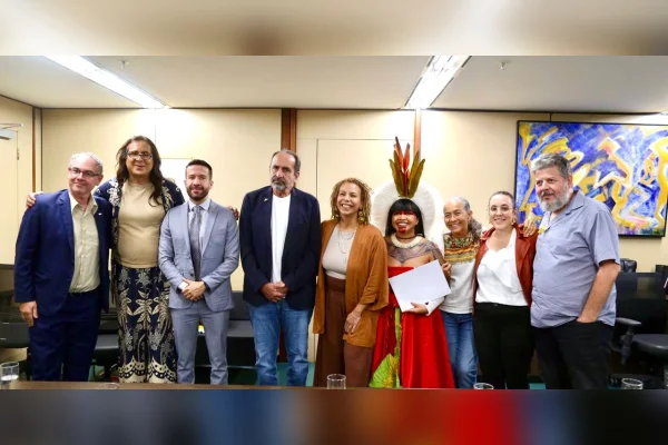 Federação Rede-PSol anuncia apoio a Kalil