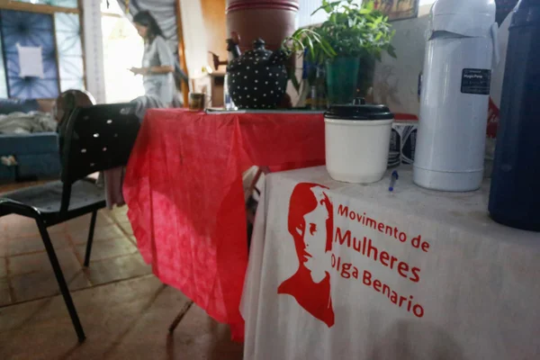 Mulheres ocupam casa no Guará para acolher vítimas de violência doméstica