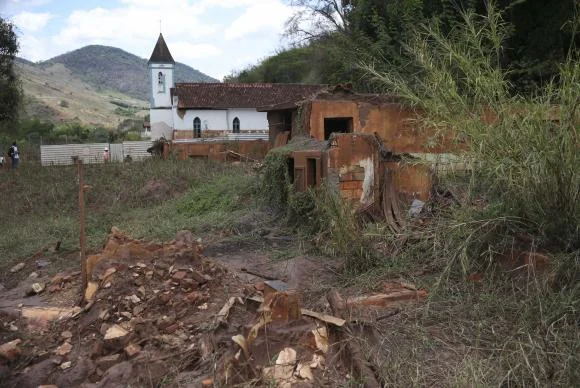 Dois anos após tragédia de Mariana, atingidos esperam por indenização